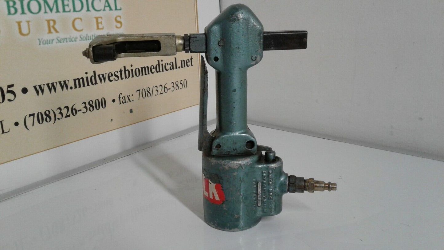 USED Huck Gun Riveter Aircraft Tool A93-2908 with Pivoting Swivel Head